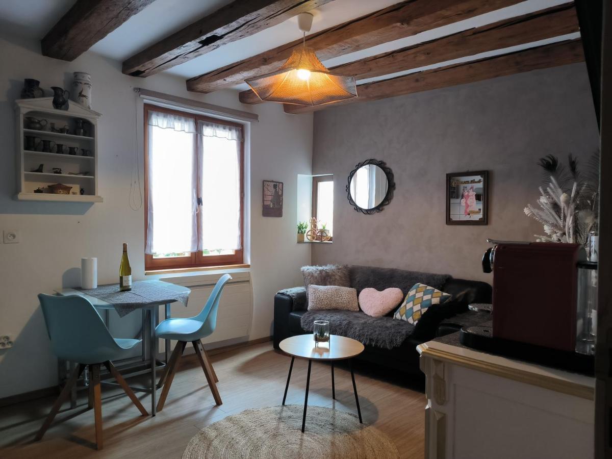 Appartements - 1 Mn Du Centre 希伯维列 外观 照片
